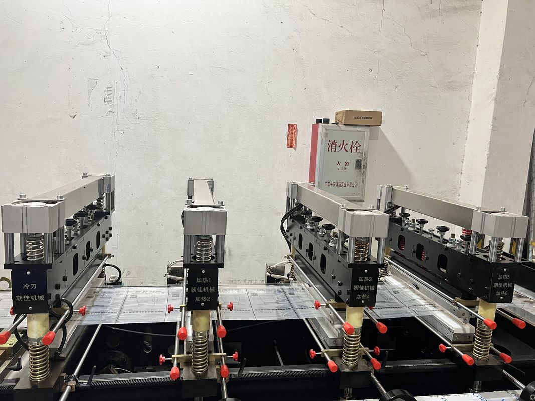 Slide Zipper Pouch Forming Machine 3 Side Seal Packaging Machine 250 Bags/Min